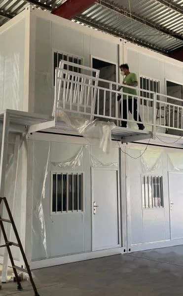 Packaging cabin internal corridor configuration