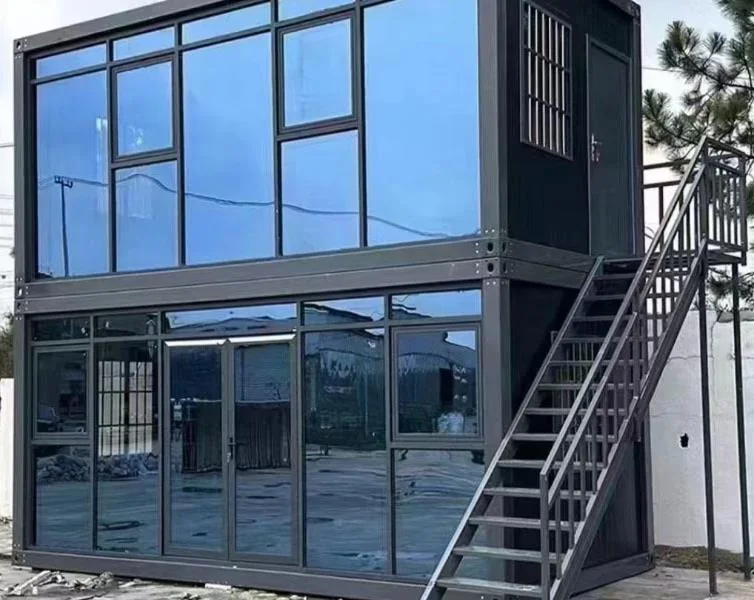 Glass-front packaging cabin building